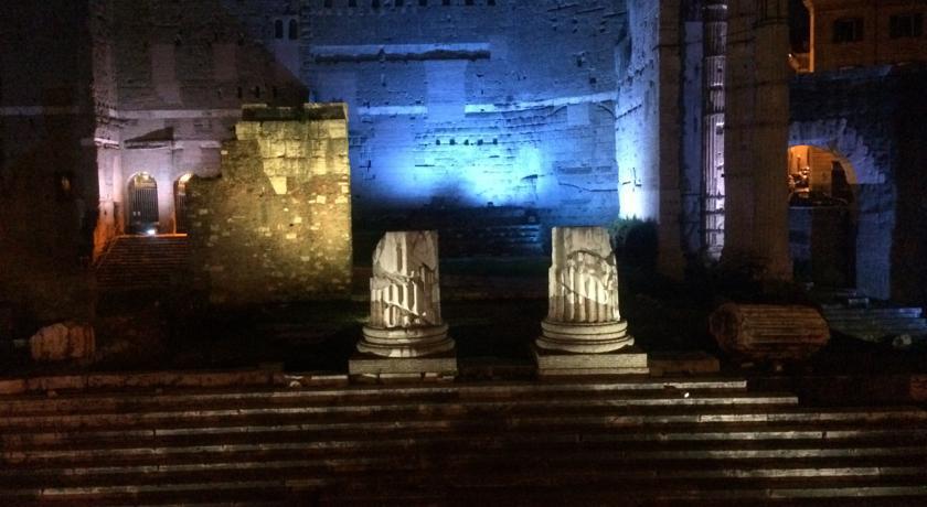 Sweet Home Colosseo Ρώμη Δωμάτιο φωτογραφία